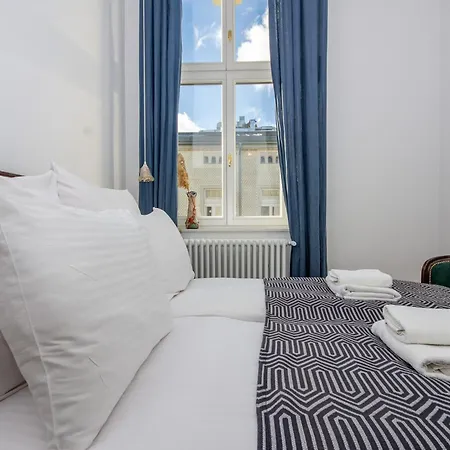 Inpoint Royal Wawel View & Old Town Self Check-in *