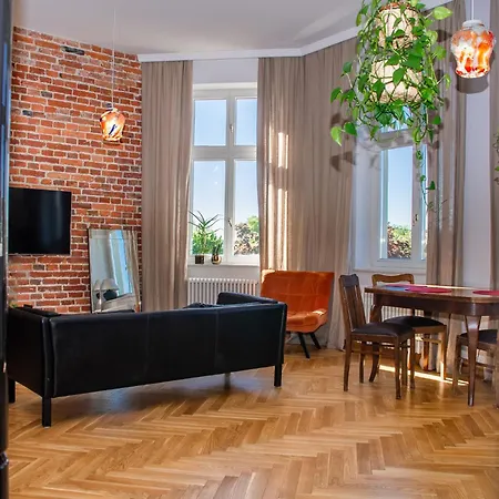 아파트 Inpoint Royal Wawel View & Old Town Self Check-in 크라쿠프