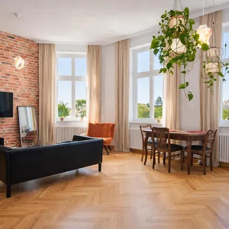 Inpoint Royal Wawel View & Old Town Self Check-in * Krakau