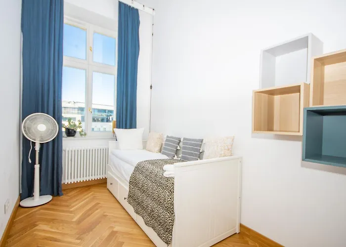 Inpoint Royal Wawel View & Old Town Self Check-in *