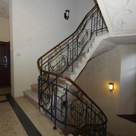 Inpoint Royal Wawel View & Old Town Self Check-in Διαμέρισμα Krasków