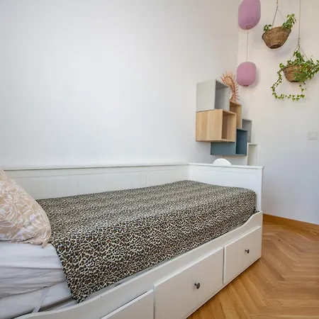 Inpoint Royal Wawel View & Old Town Self Check-in