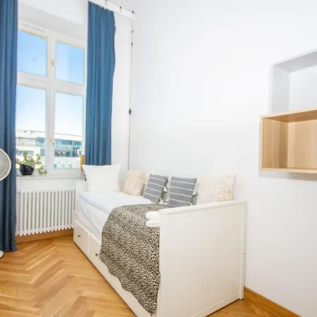 Inpoint Royal Wawel View & Old Town Self Check-in *